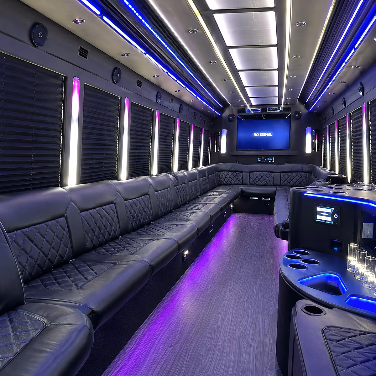 Rent a Bus to Spanish Town Mardi Gras Parade