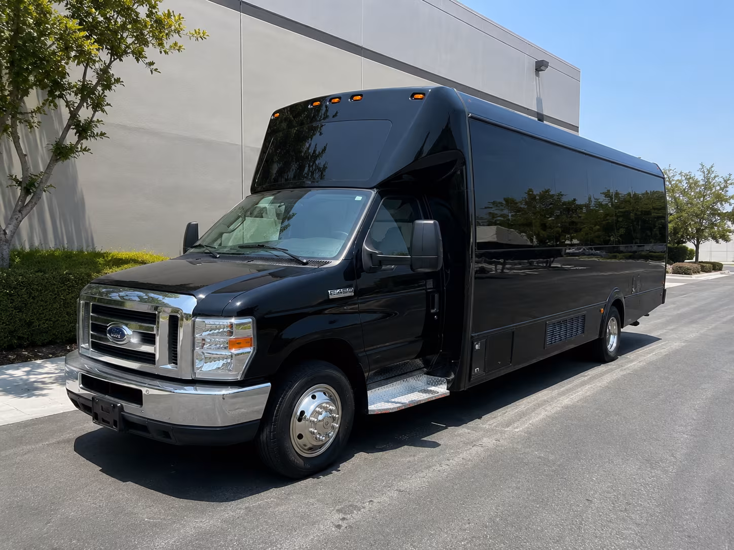 Baton Rouge Bachelor & Bachelorette Transportation party bus exterior