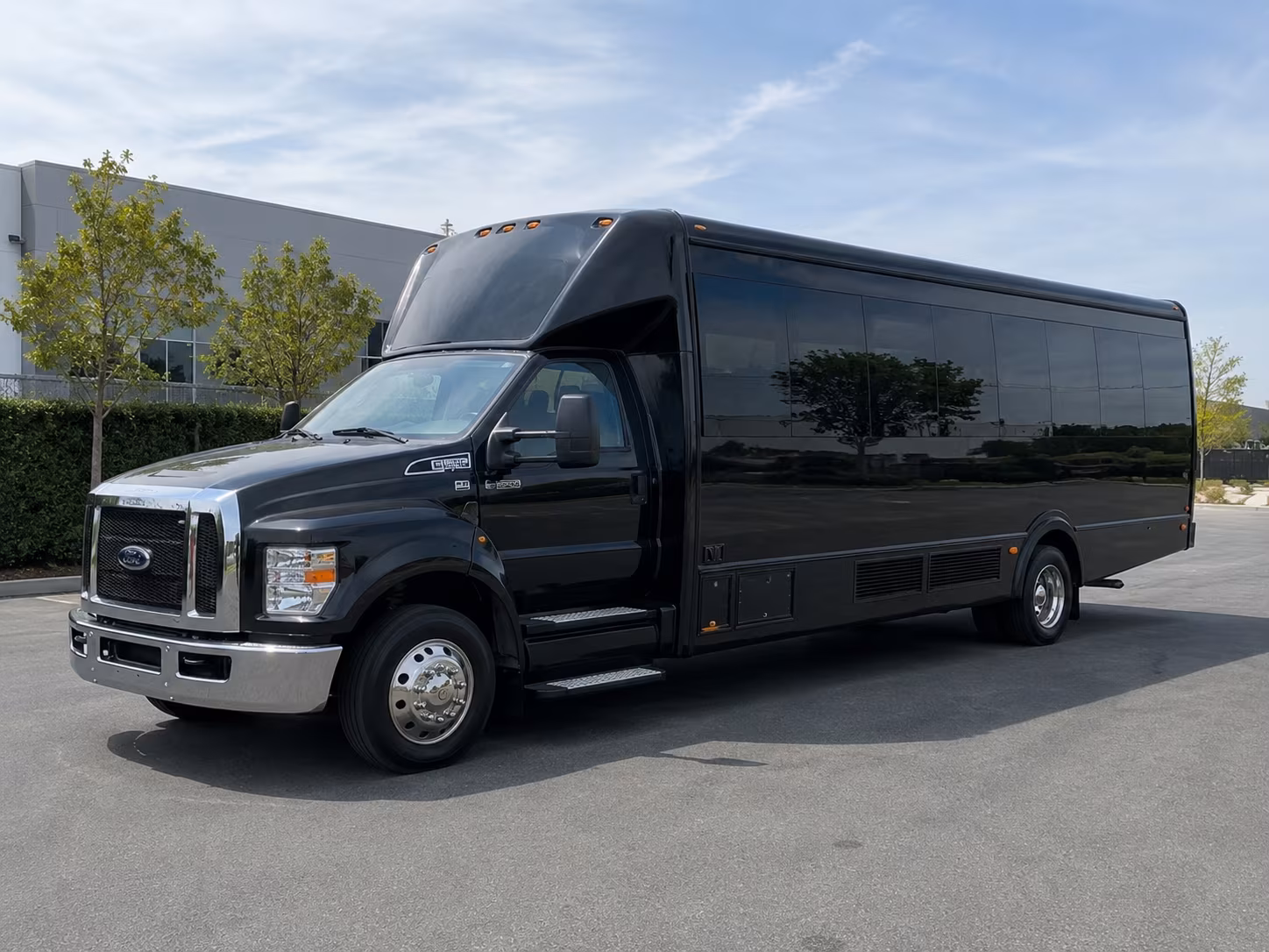 Baton Rouge Birthday, Sweet 16, & Quinceañera Transportation party bus exterior