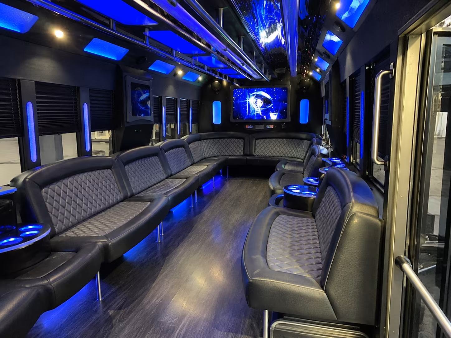 Baton Rouge Prom & Homecoming Transportation party bus exterior