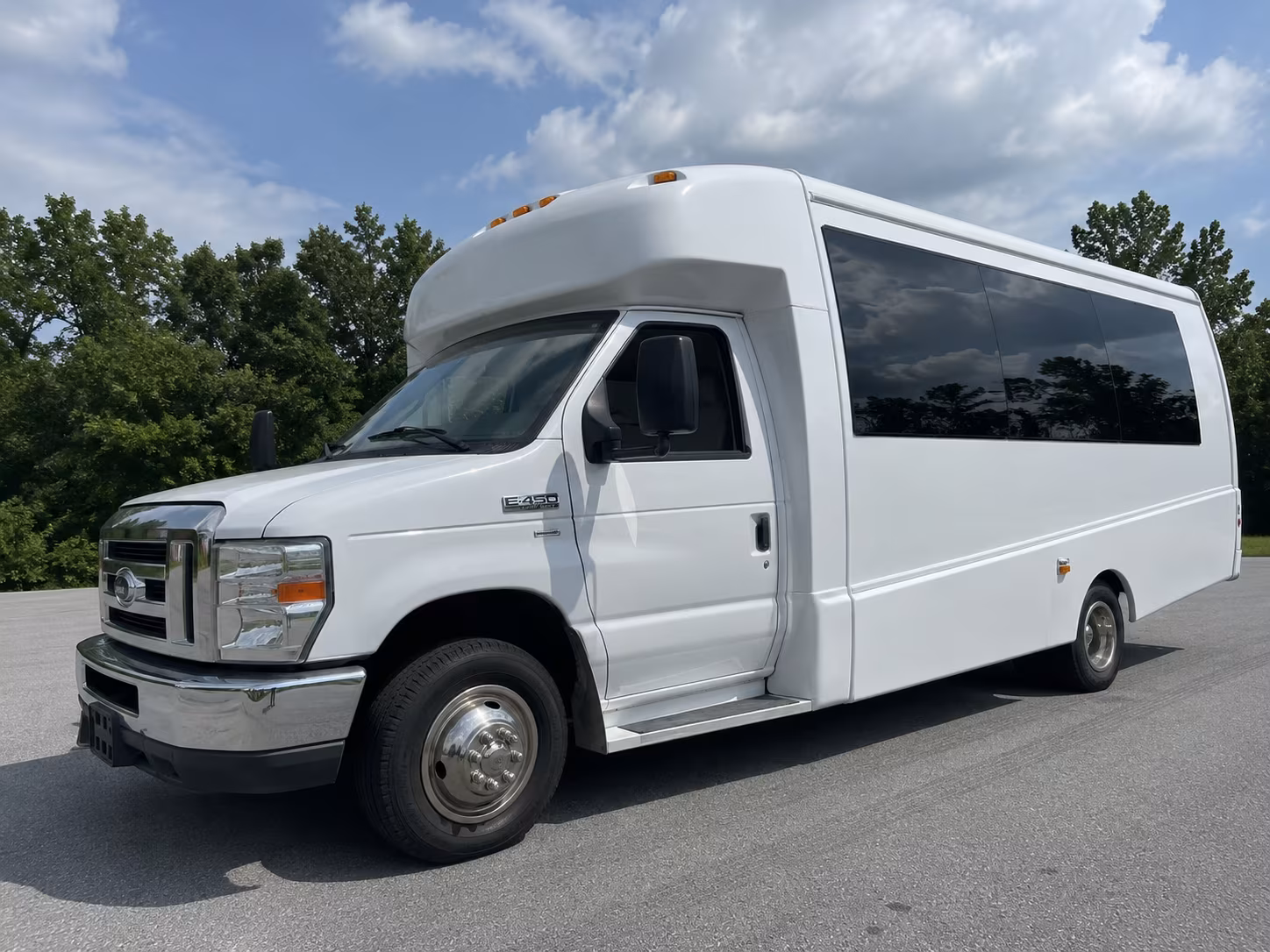 Baton Rouge Winery Tour & Pub Crawl Transportation party bus exterior