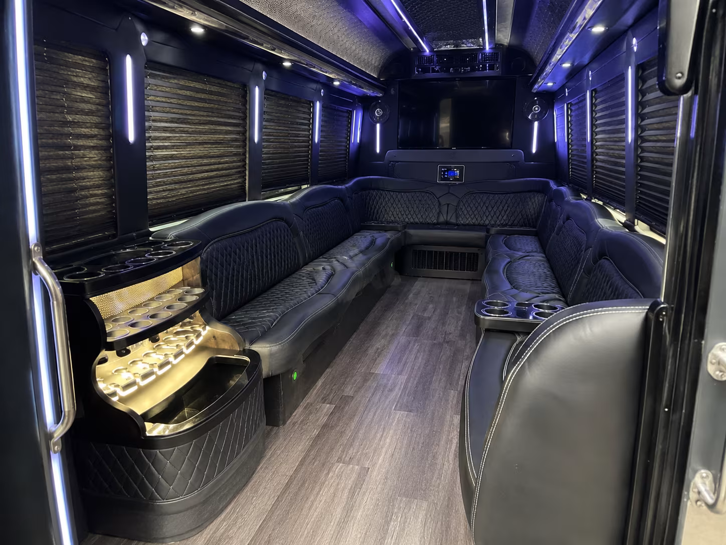 Lafayette Homecoming & Prom Party Bus Rentals