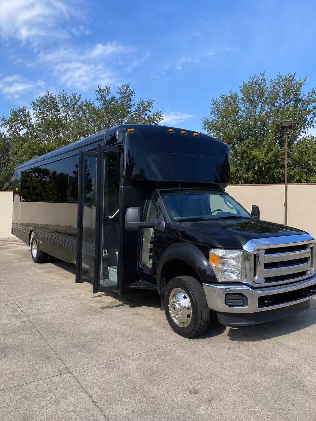 Shreveport Homecoming & Prom Party Bus Rentals